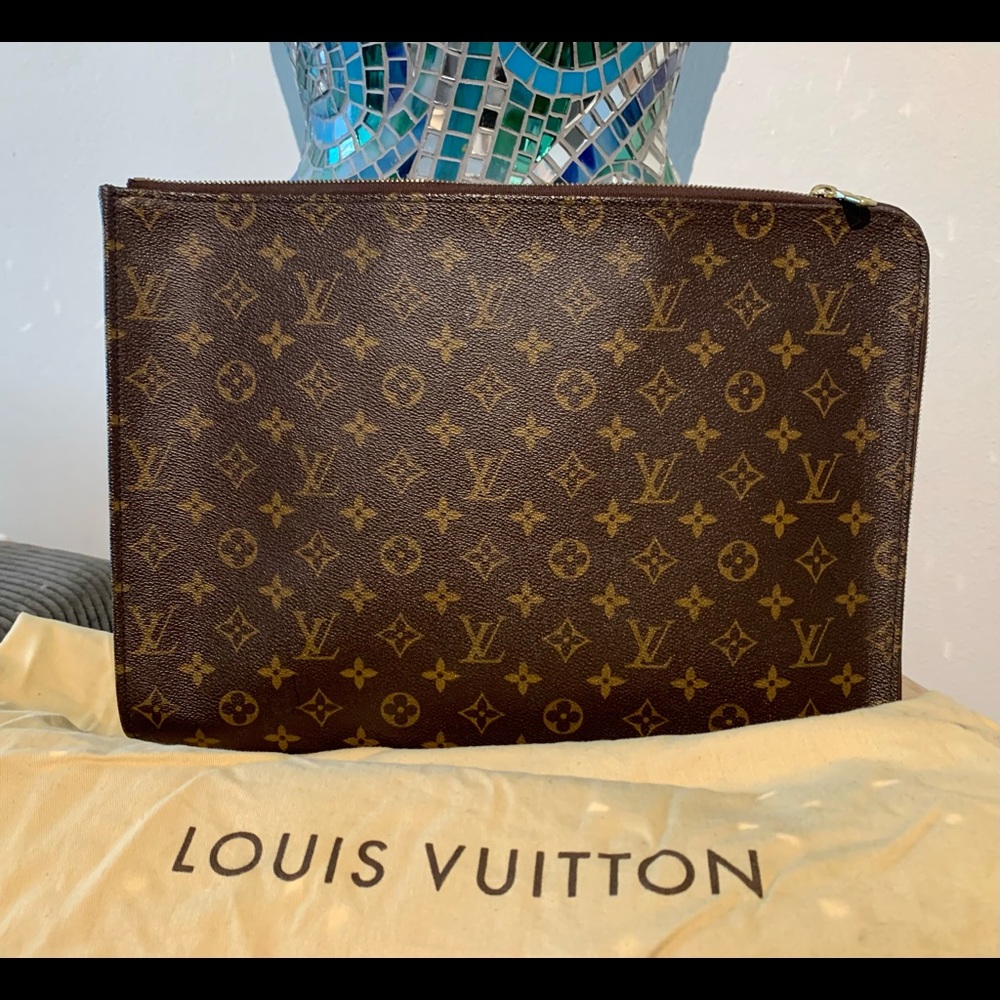 Louis Vuitton monogram poché-documents portfolio EXCELLENT CONDITION